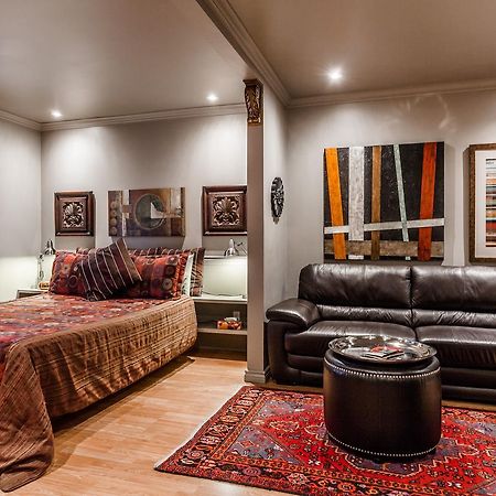 Le Cartier Bed And Breakfast Montreal Bagian luar foto